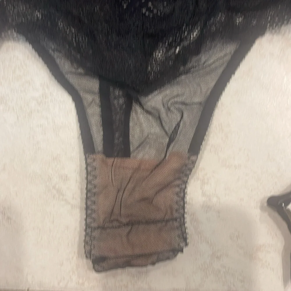 Victoria's Secret Women's Black and Cream Corset Halter Sheer Lace w garters